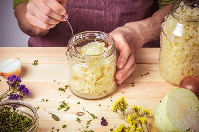 Sauerkraut selber machen im Glas oder Steintopf selber herstellen