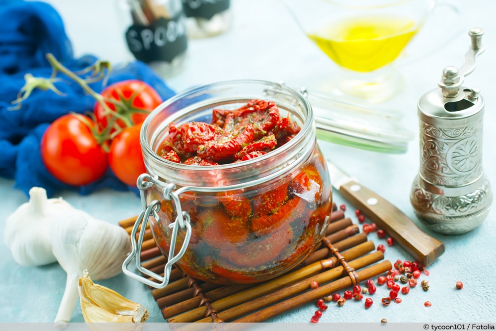 Getrocknete Tomaten einlegen: in Öl haltbar machen - so geht&amp;#39;s ...